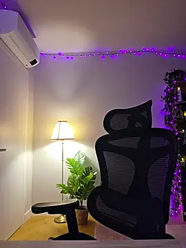 MiaRides19 - I will suck dildo 🙈🙈