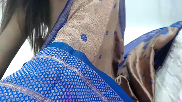 Chhui_mui - Oillyyy boobiessss