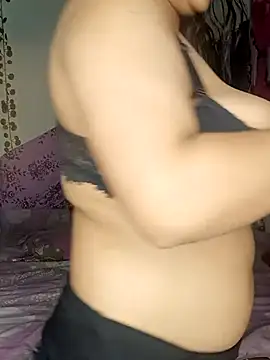 Queen--Baby - Full nude in public/পুরা ল্যাংটা হও