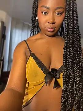 Cynthia_es - Show tits