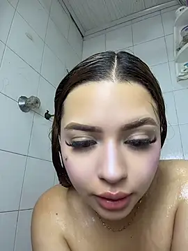 ChloeCollins__ - AMAIZING SQUIRT IN THE SHOWER💦
