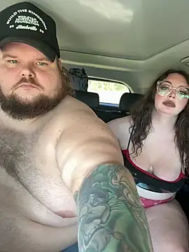 ANNIEandHUNNIE - Fuck Show “in public” creampie