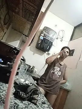 Itsmeprince1 - 💋 Hey everyone! Welcome to my live room