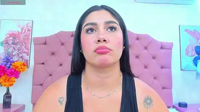 ThyaraJhons - bounce my big ass 🍑🌸