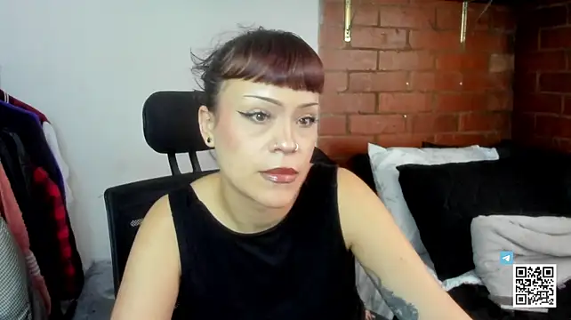 Seijaku_ - bared feet 5 minutes