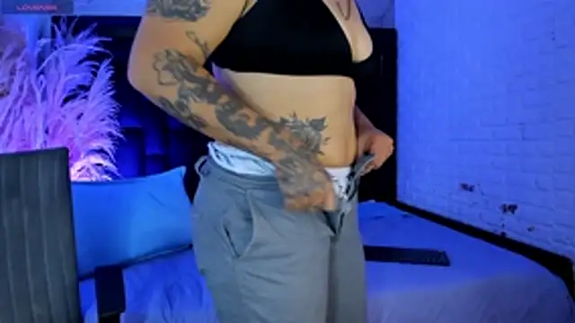 CasperMilers - striptis +suck dildo 🍆💦
