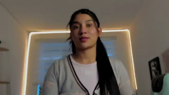 Aurora_Blazee - show tits