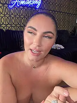 Lovely_beast - Seductive strip tease,