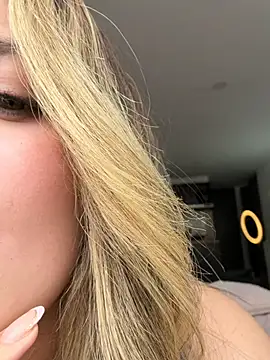 Cloee_Rainbow1 - Ride my dildo to orgasm 😈🥵🫨💦