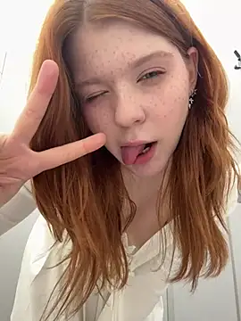 Freaky__Nikki - sloppy fingering on sofa at kfc riksy