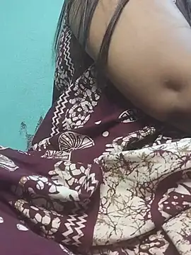 Sexy-Preety - Full nude in public First time