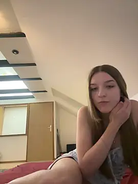 MyCherryKiss - Show Boobs and Play 30 Sek🥵💦