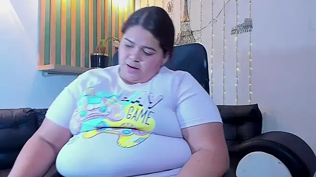 Laura_br1 - ass flash