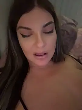 JessycaFlame - Ride dildo +squirt