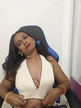 Dipak_kalal_chudai - PUSSY FINGERING