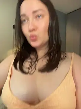 Kiss_My_Body
