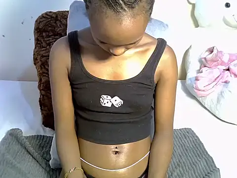 KendiLuxe - spank ass