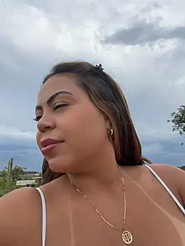 LariiHotWife - Fuder a bucetinha 🔥