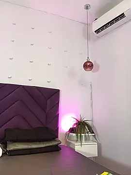 Haileystone - control x 3 minutes + oil on my tits