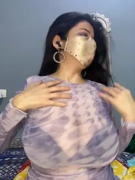 Pari8822 - Boobs suck