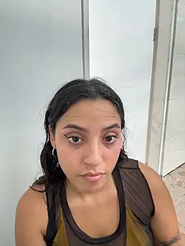 MeggyMae_ - show asshole in doggy