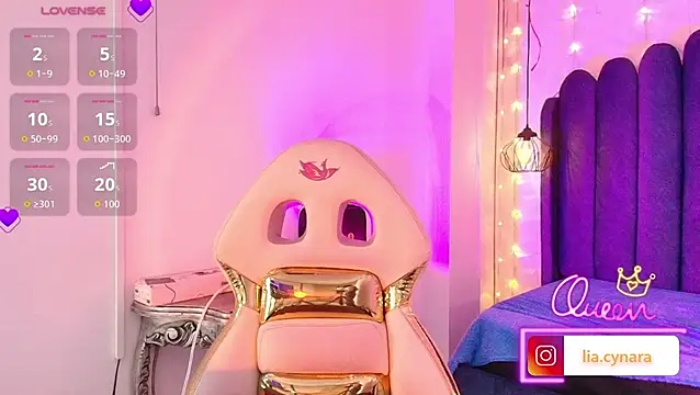 Queen_perla_ - massage my tits