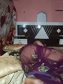 Hot_Indiancpl