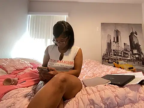 KiDaBrat - I moved $how me love 🏡🚚🧚🏾