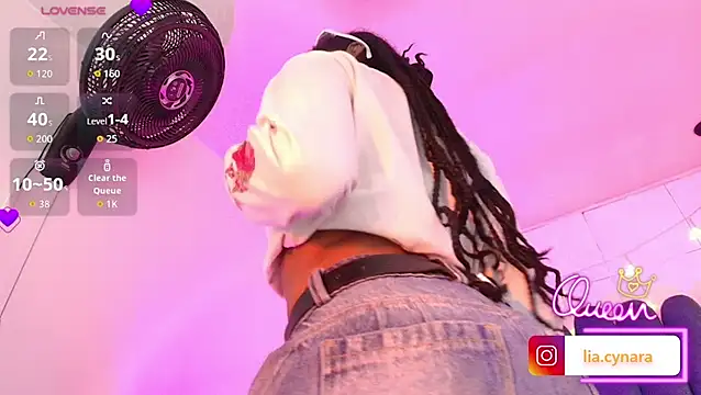 Queen_perla_ - massage my tits