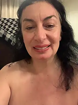 Lizzaa80 - 🌹2 fingers inside my pussy