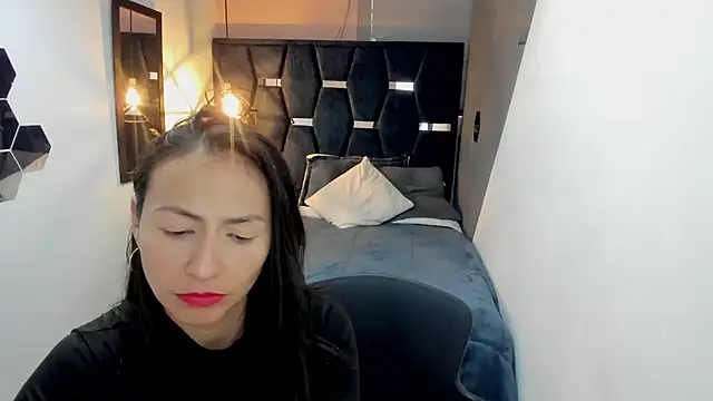 Chantal_fox__ - 🔥FULLY NAKED+PUSSY CLOSE UP+ICE