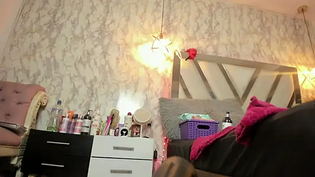 Kataleyamilf69_ - anal beads +finger in my ass🍑