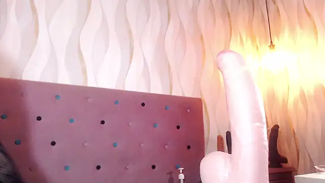 Milf_NaomiBraunx - show boobs + bounce and spit