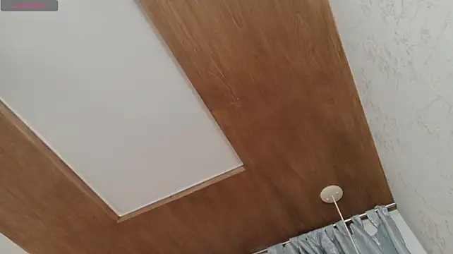 RenataLeclair - Show my huge boobs