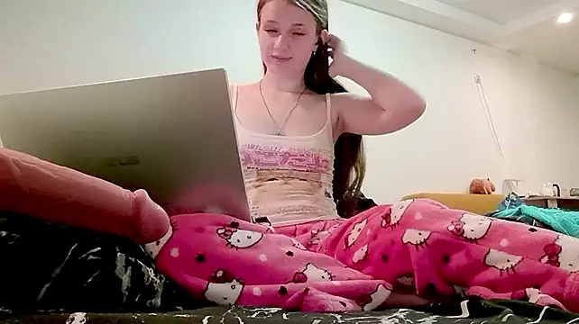 CecilleSollors - Show pusy 1 minute
