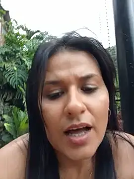 Elena_jonees