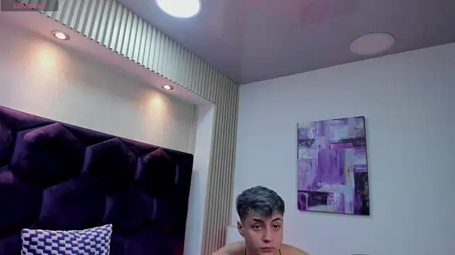 Ari_Stonne - Spank the boy's butt x5 🔥🥵