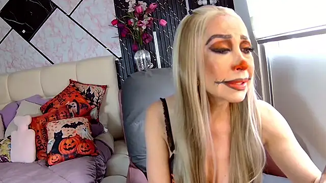 EvelinaGrey - ride dildo for you 5 minutes