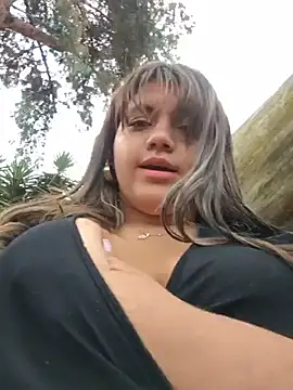 Ivy_enjoy - Off brac and spit tits in public