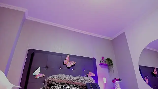 Emma_lye - 🍑🔥clap ass + red ass🍑🔥🤭
