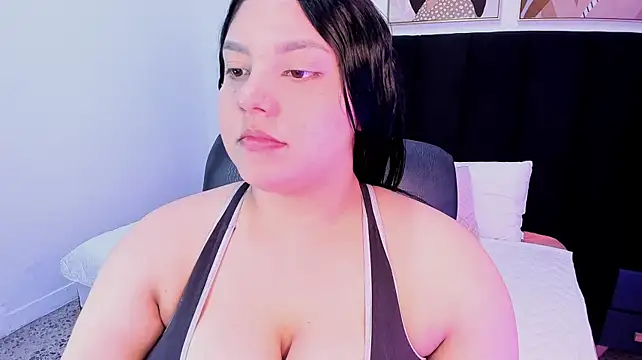 Dullce77 - I make my tits bounce