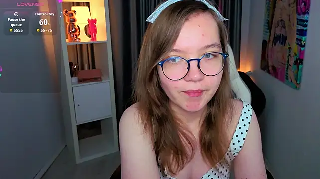 LiaBroock - stand up and tease