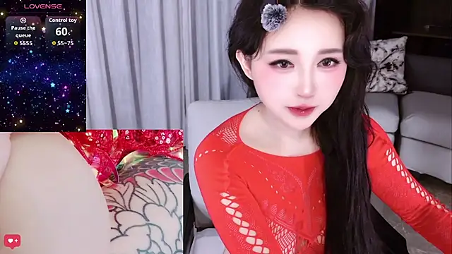KissSnake - 小粉插入秒喷淫水