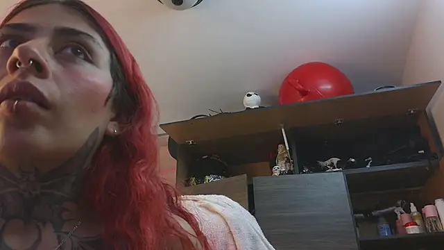 Selene_red_ - 💦💥Big plug+10 spank wooden paddle