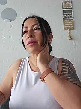 JustSamantha_ - I show my neighbor my boobs.🥵👀