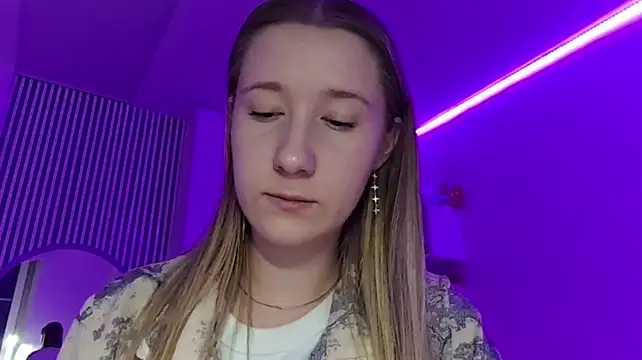 MerrileeReisser - make me smile + kiss close