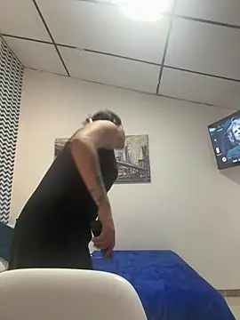 Naiely_Naides - MORE SQUIRTING TSUNAMI+ control 1 min