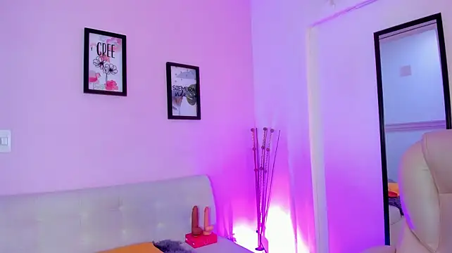 Lovely_kristal - shake and spank ass x20