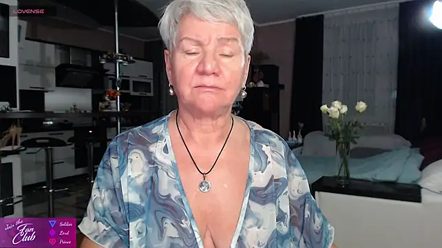 Roxana_brooks - slap ass 5 times