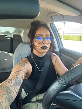 Controllercutie - Ass flash in public